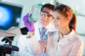 Медицинская компания Invitro на бульваре Маршала Крылова 